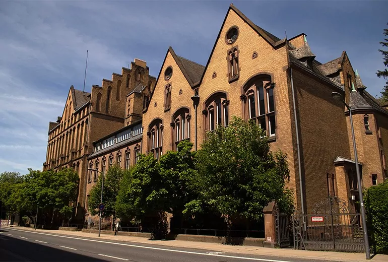 Phillips-Marburg Universität(Marburg Üniversitesi)